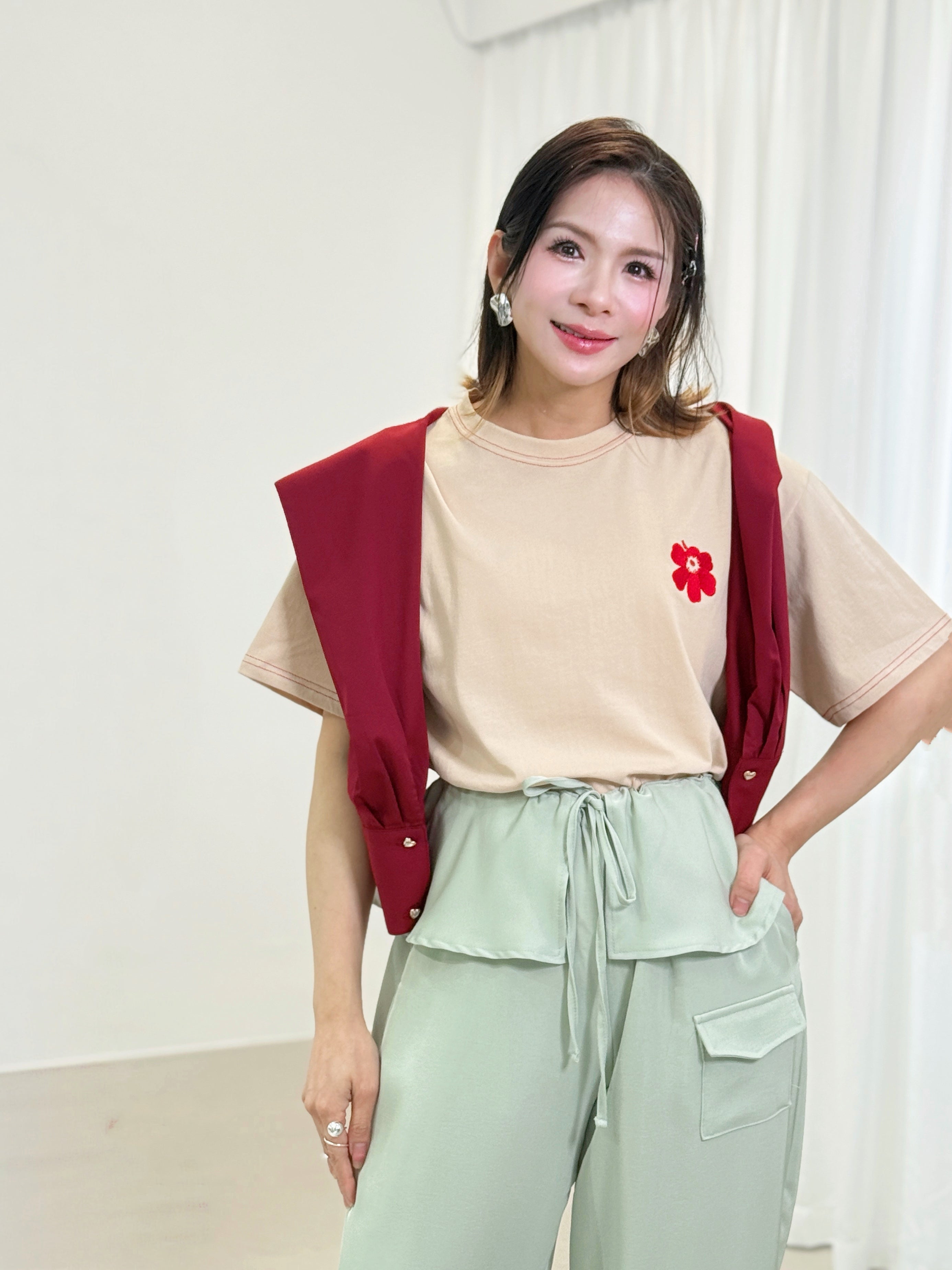 Unikko Flower Embroidered Contrast Stitch Tee (2 Colours)