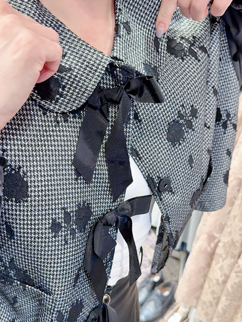 Embroidery Floral Pattern Ribbon Vest