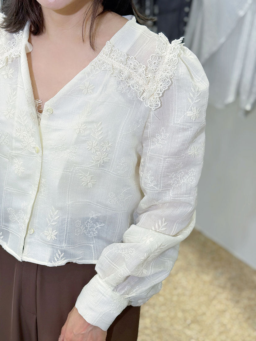 Tonal Lace Trim Collar Floral Embroidered Blouse