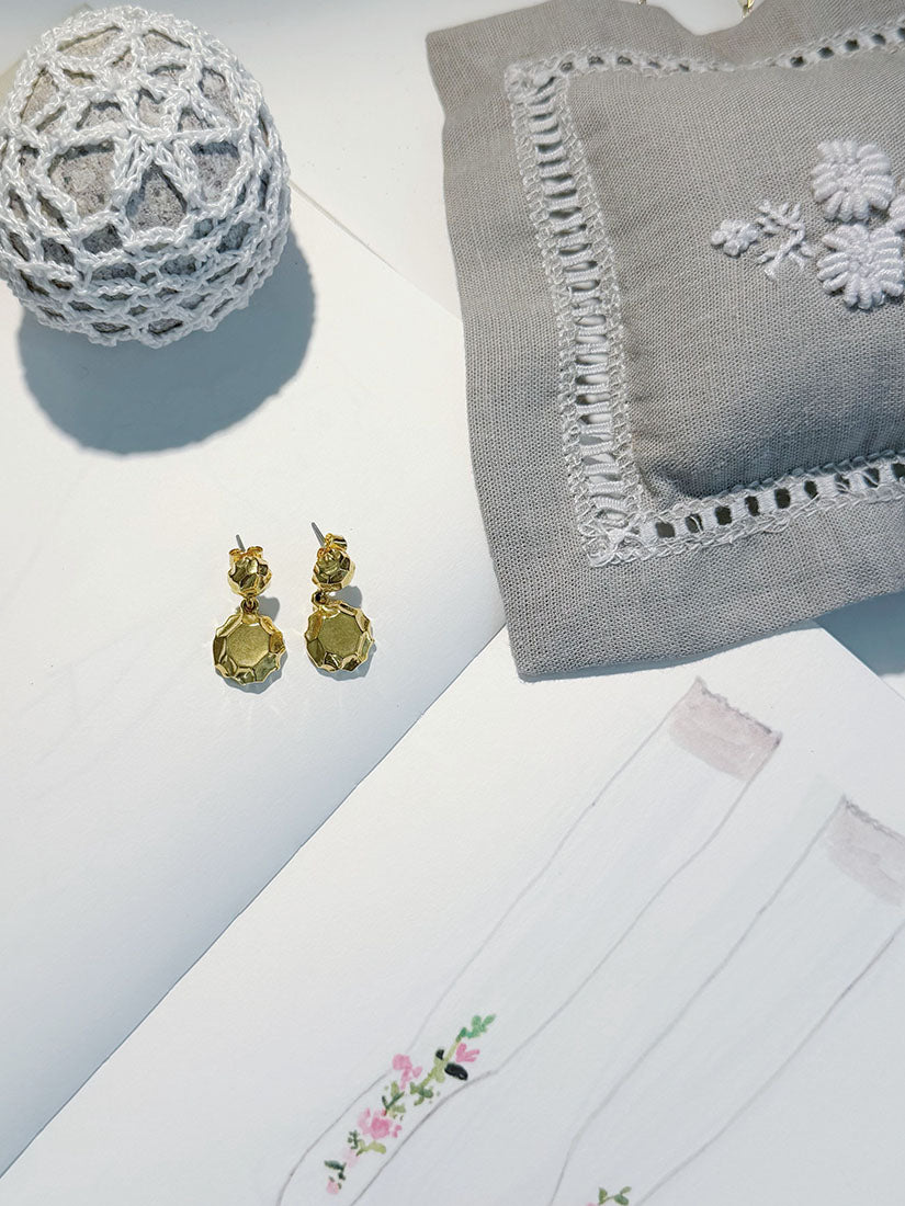 Crystal Bottle & Hammered Gold Jewellery (2 Styles)