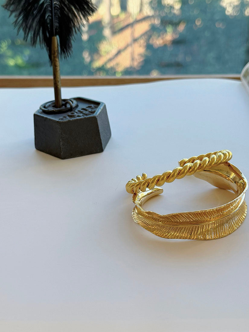 Engraved Artisan Golden Bangle (2 Styles)