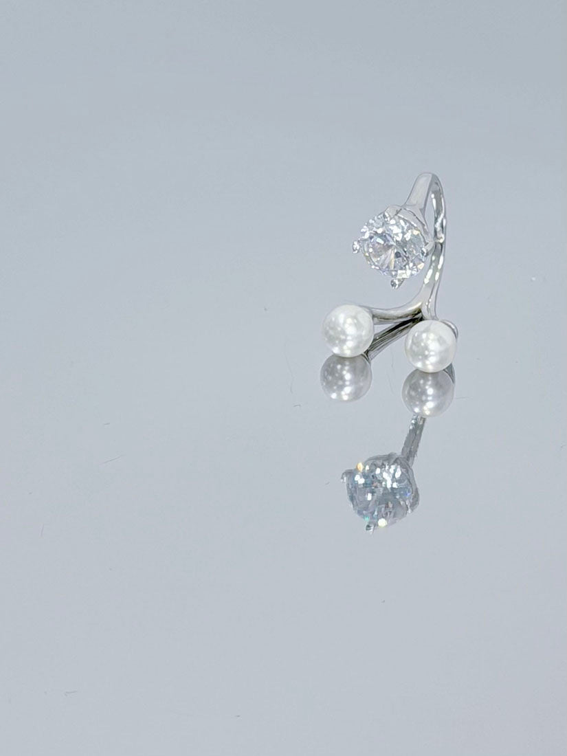 Crystal With Pearls Silver Ring