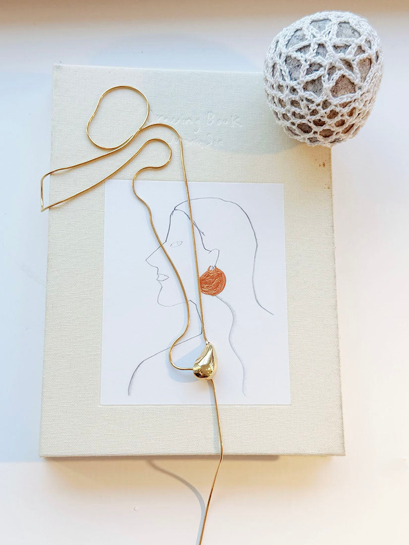 Fluid contour Necklace