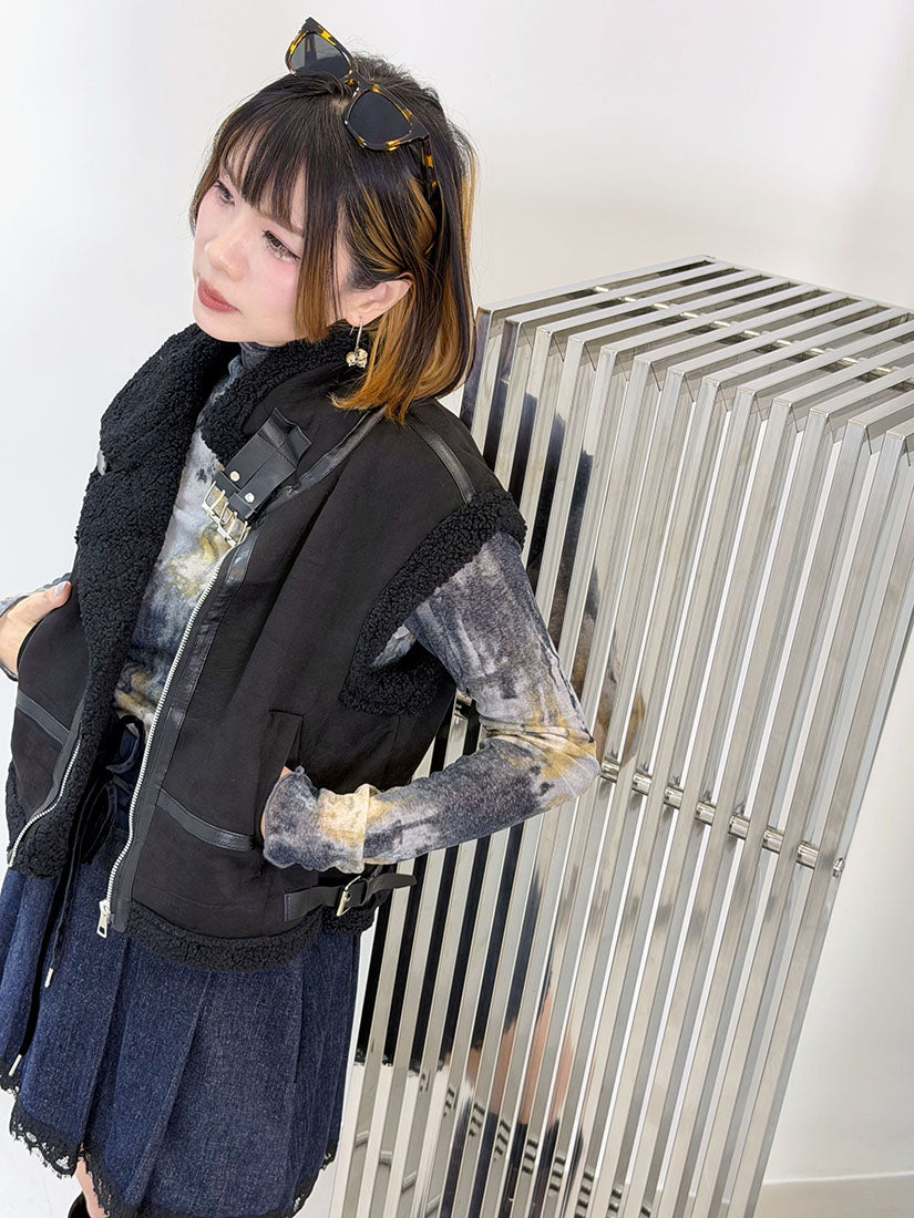 Leather Buckle Detailed Fleece Zip Up Vest Jacket (2 Colours)