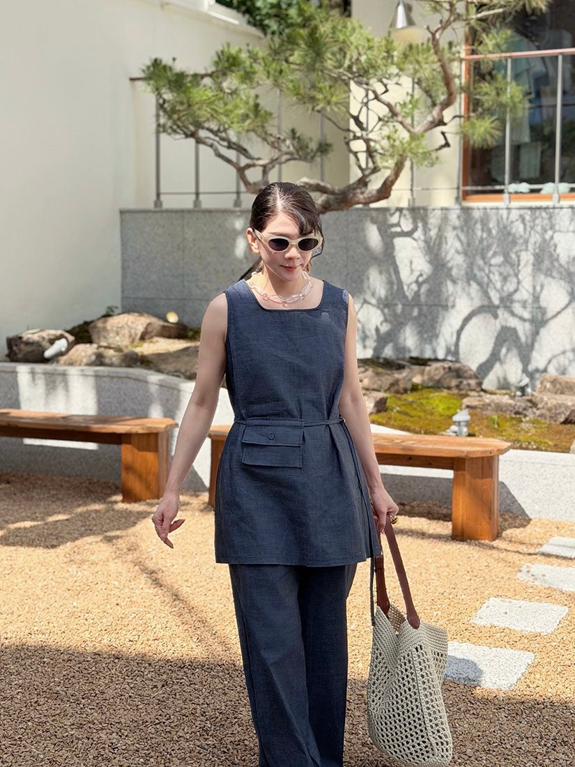 Square Neck Vest And Wide Lag Pants With Waist Bag Denim Set