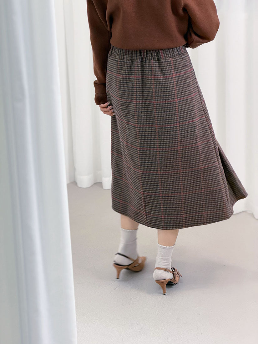 Horsebit Detailed Glen Check Pleated Skirt (2 Colours)