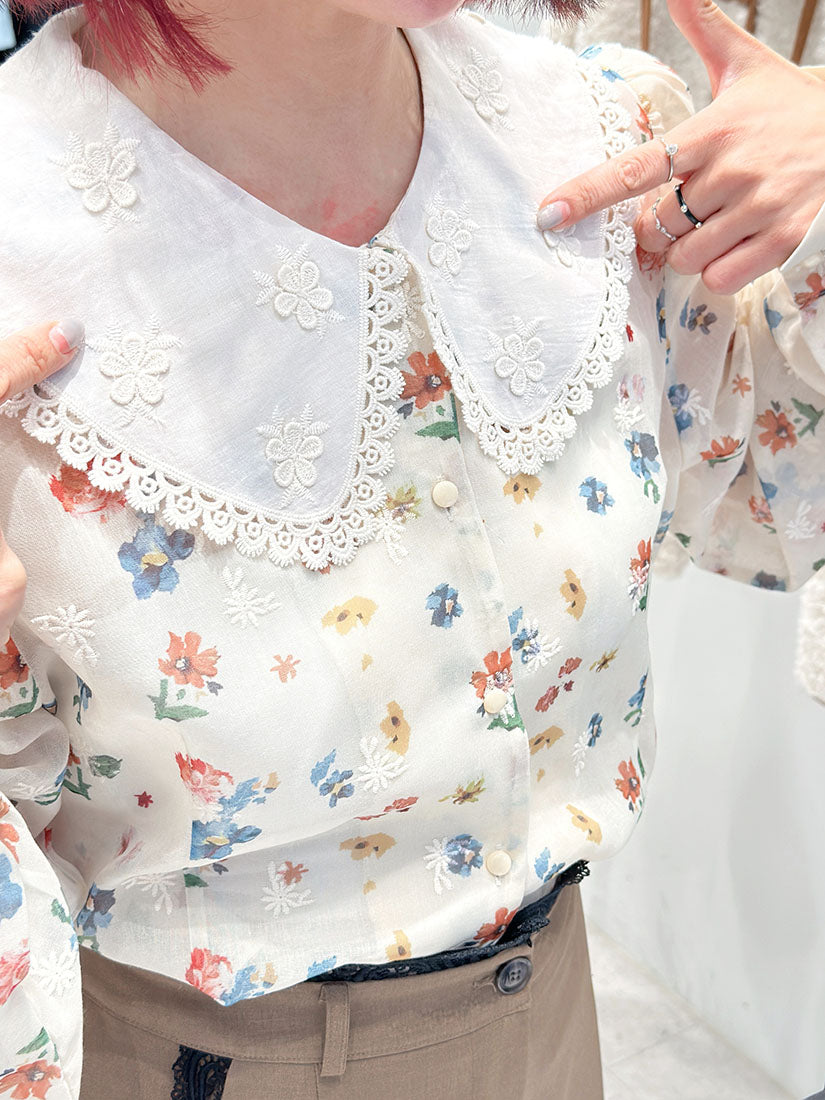 Vintage Blossom Lace Collar Blouse