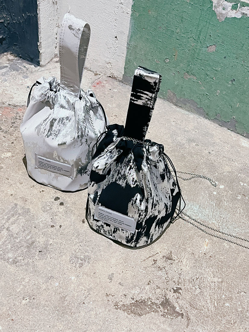 Metallic Paint Bucket Bag (2 Colours)