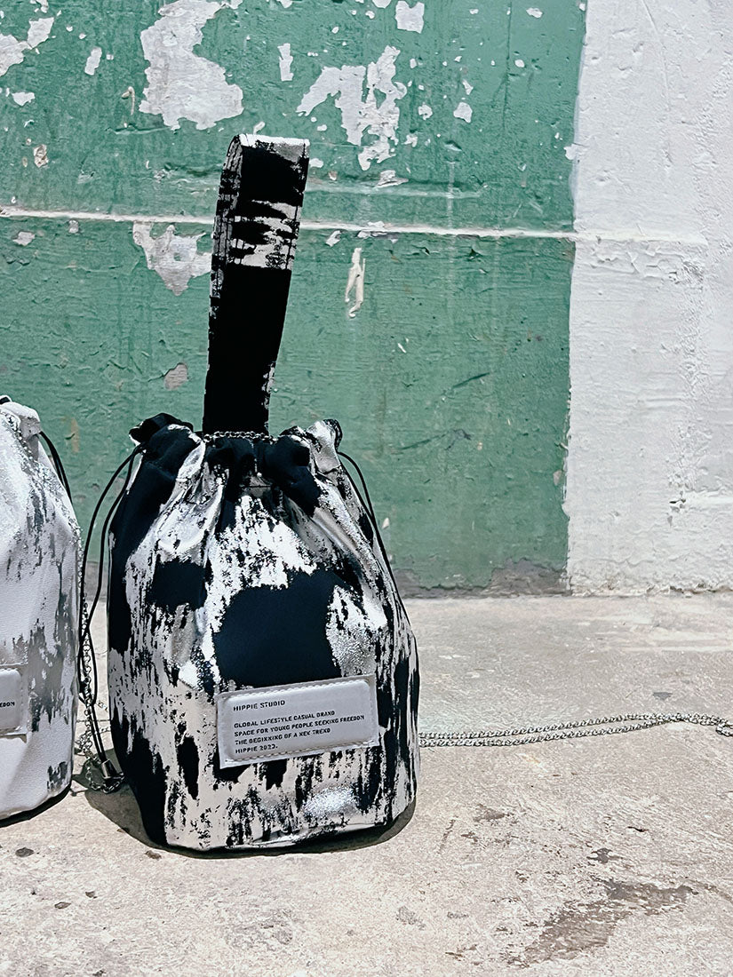 Metallic Paint Bucket Bag (2 Colours)