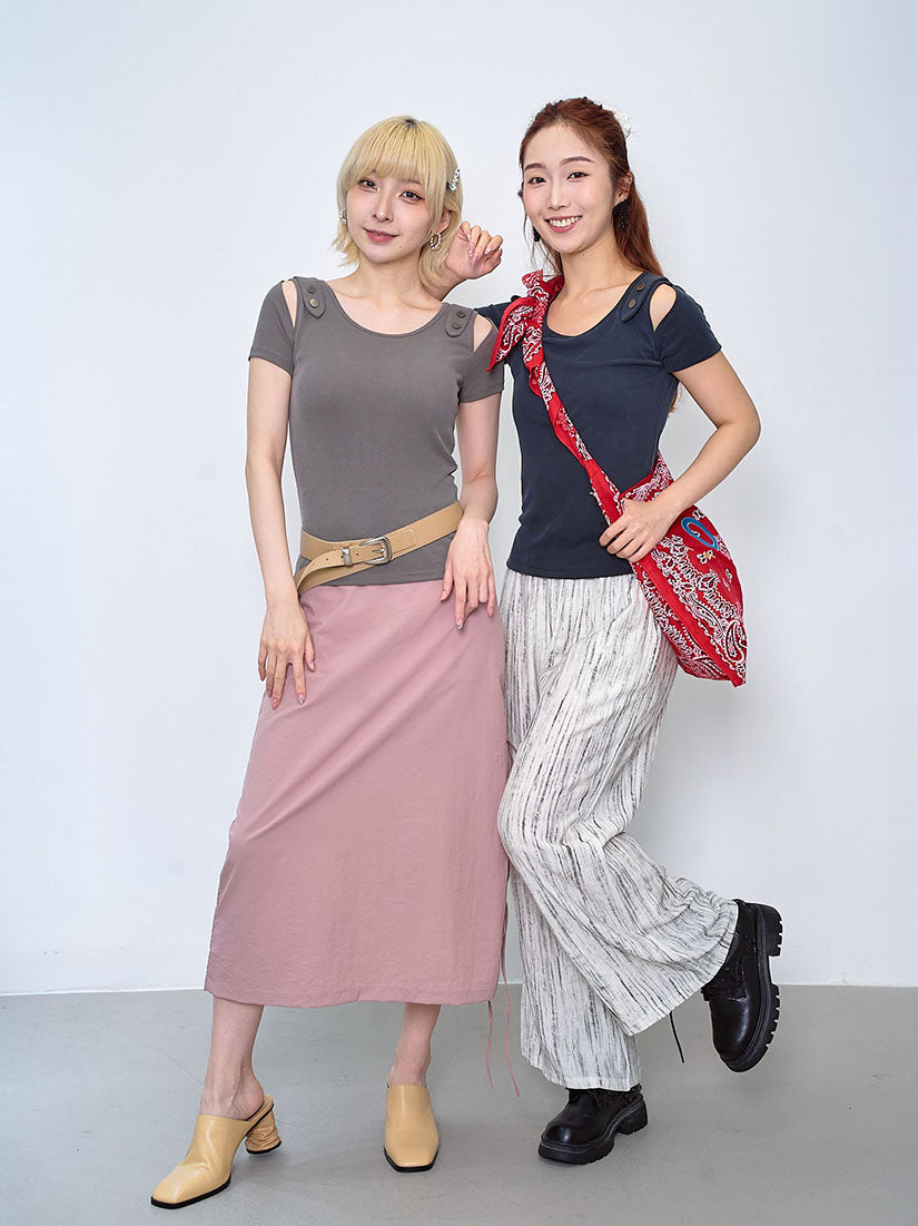 Cut Out Shoulder Matt Button Rib Top (2 Colours)