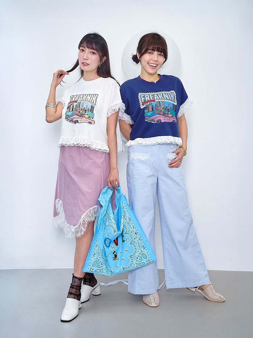 'Freaknik' Printed Lace Trim Crop Tee (2 Colours)