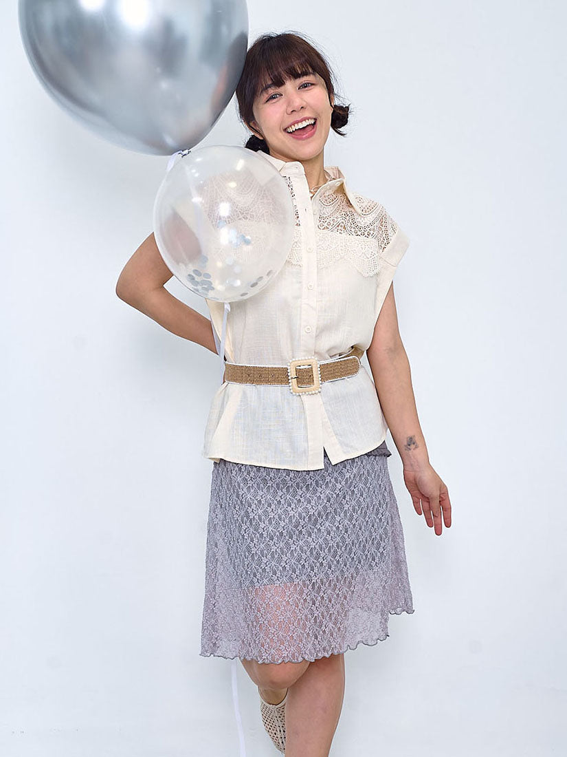 Lace Yoke Sleeveless Shirt