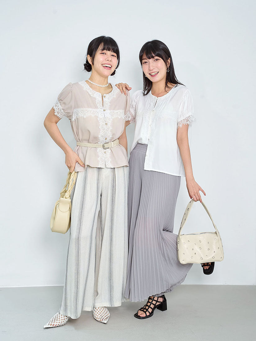 Lace Trim Short Sleeve Blouse (2 Colours)