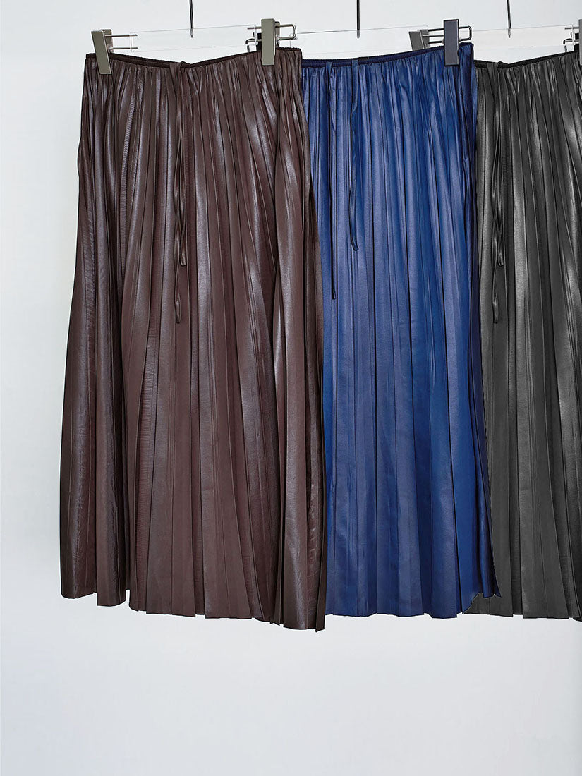 Leather Look Pleated Maxi Skirt (2 Colours)