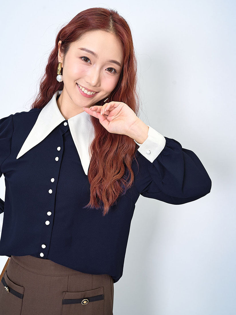 Contrast Pointed Collar Blouse (2 Colours)