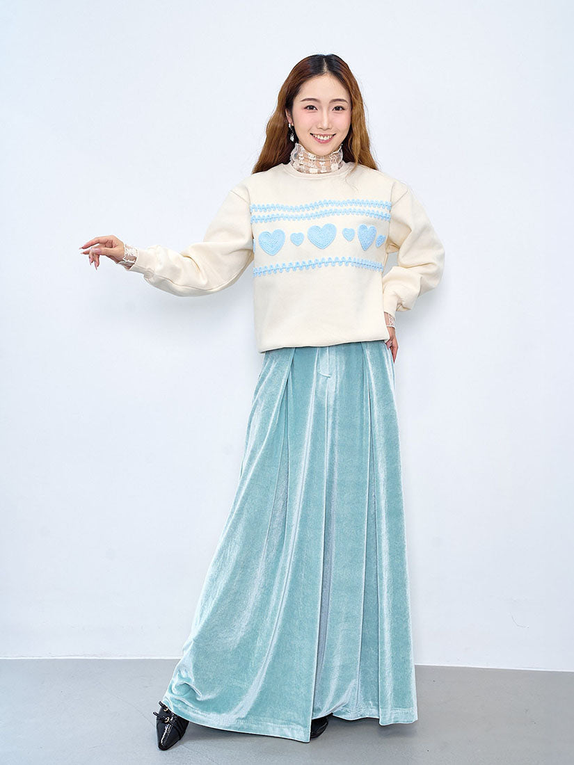 Chenille Heart Embroidered Sweatshirt (2 Colours)