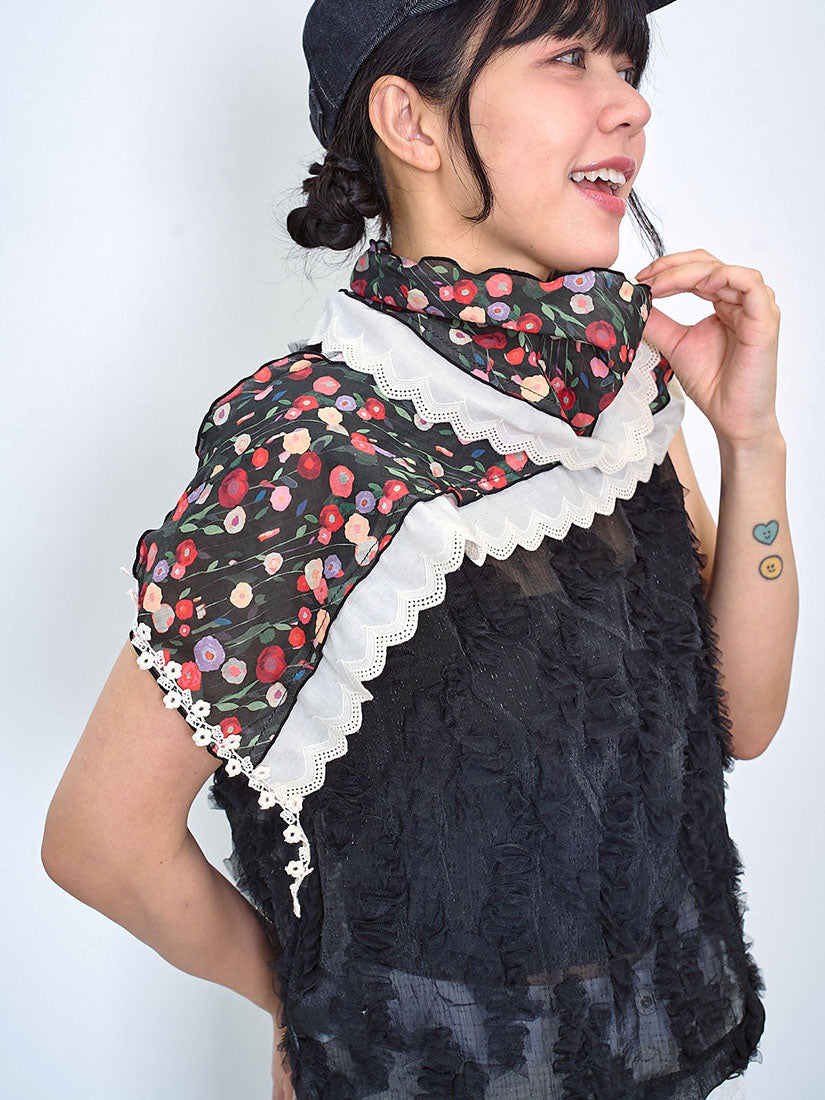 Lace Trim Floral Printed Scarf (2 Colours)