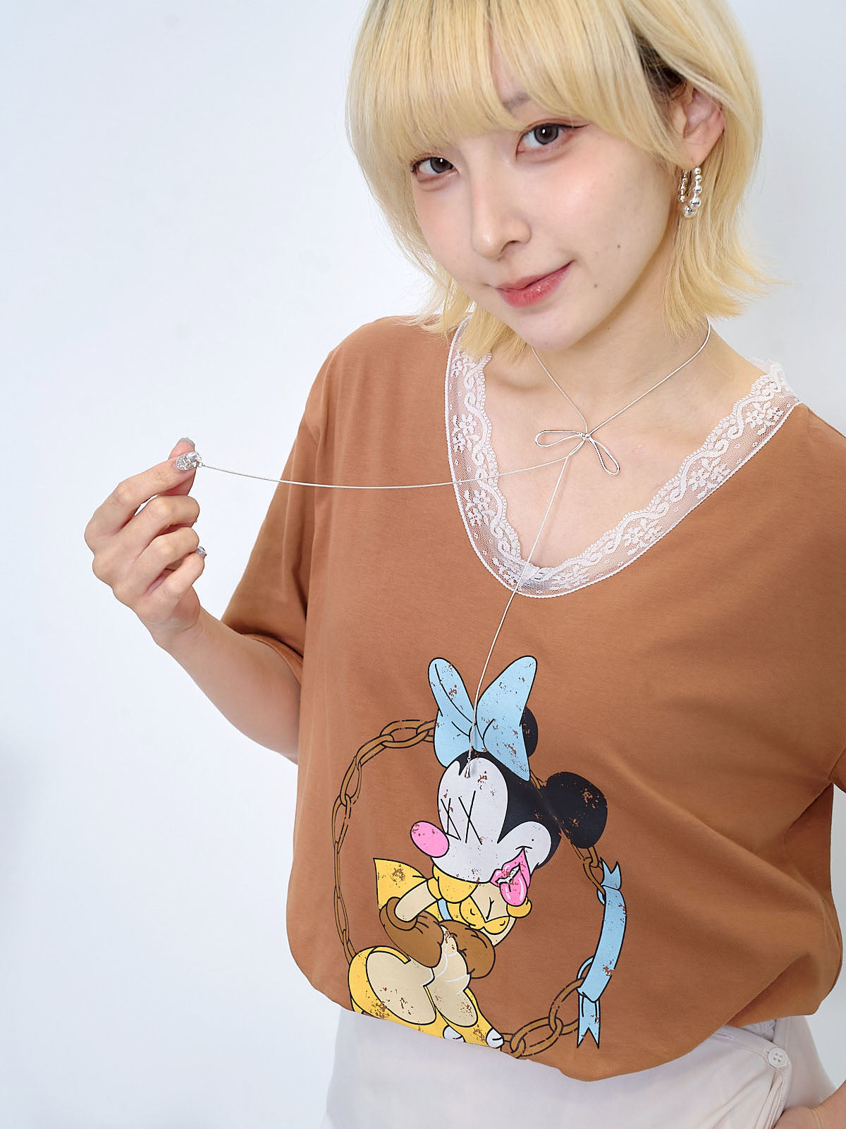 Lace V-Neck Fan-Made Minnie Tee (3 Colours)