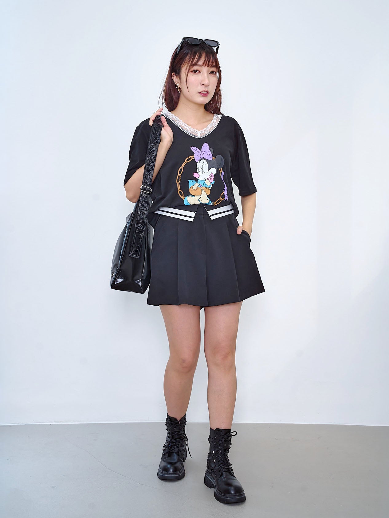 Lace V-Neck Fan-Made Minnie Tee (3 Colours)
