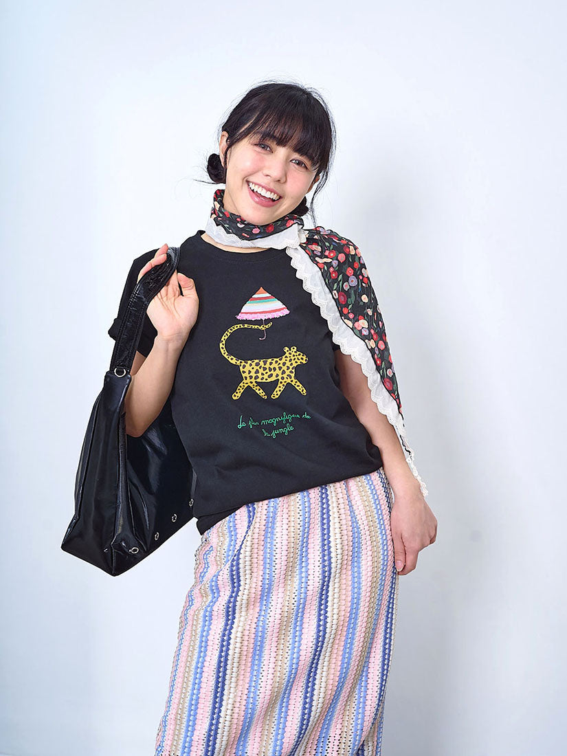 Leopard With Umbrella Printed Tee (2 Colours)