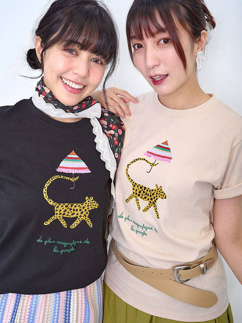 Leopard With Umbrella Printed Tee (2 Colours)