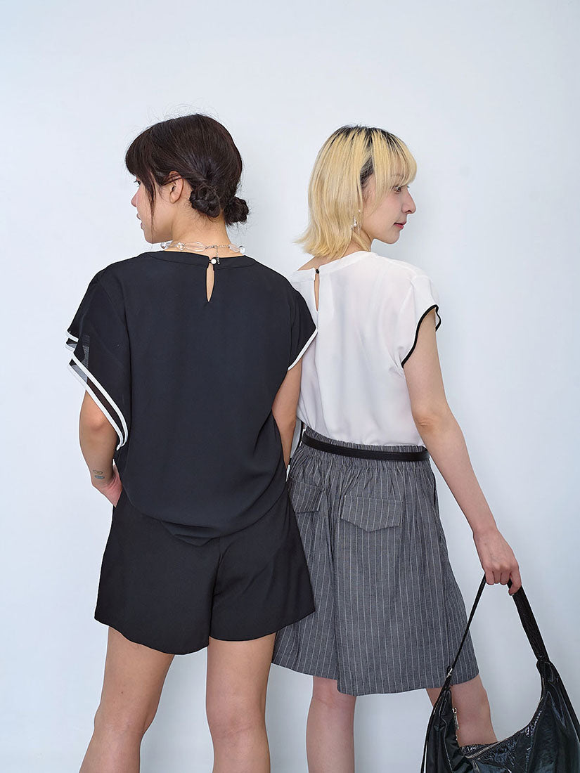 Contrast Piping Ruffle Detailed Top (2 Colours)