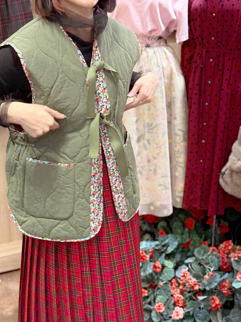 Ribbon quilted vest (2 Colours)