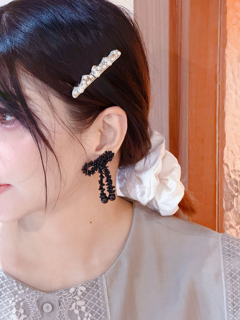 Beaded Bow Earrings (2 Colours)
