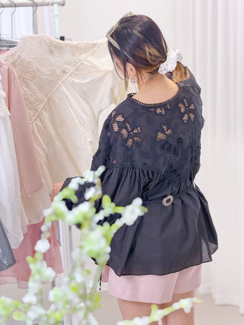 Crochet Lace Yoke Blouse (2 Colours)