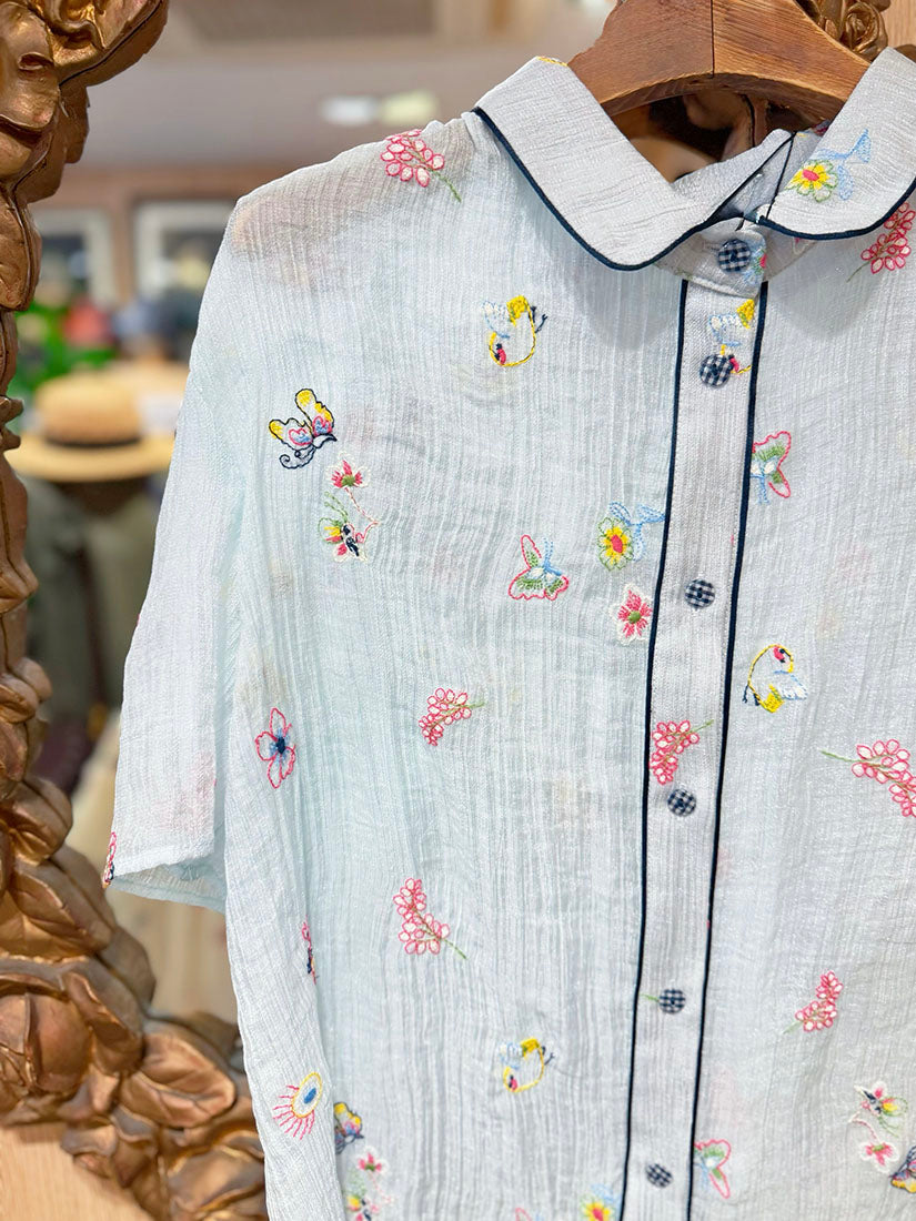 Floral Embroidered Contrast Piping Blouse(2 Colours)