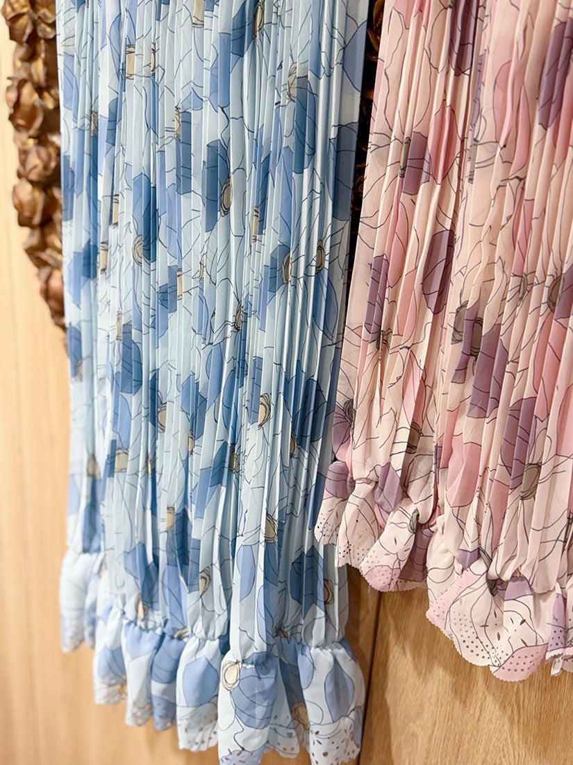 Floral Laser Cut Hem Pleated Skirt(2 Colours)