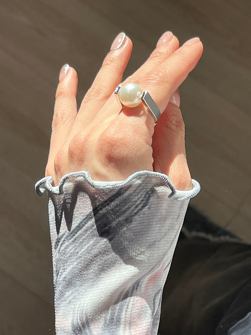 Pearl Horseshoe Ring (3 Colours)