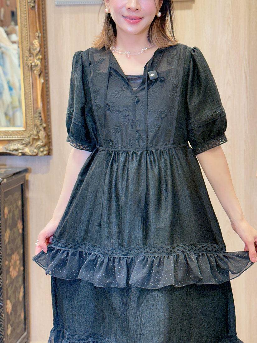 Lace Detailed Ruffle Trim Dress(2 Colours)