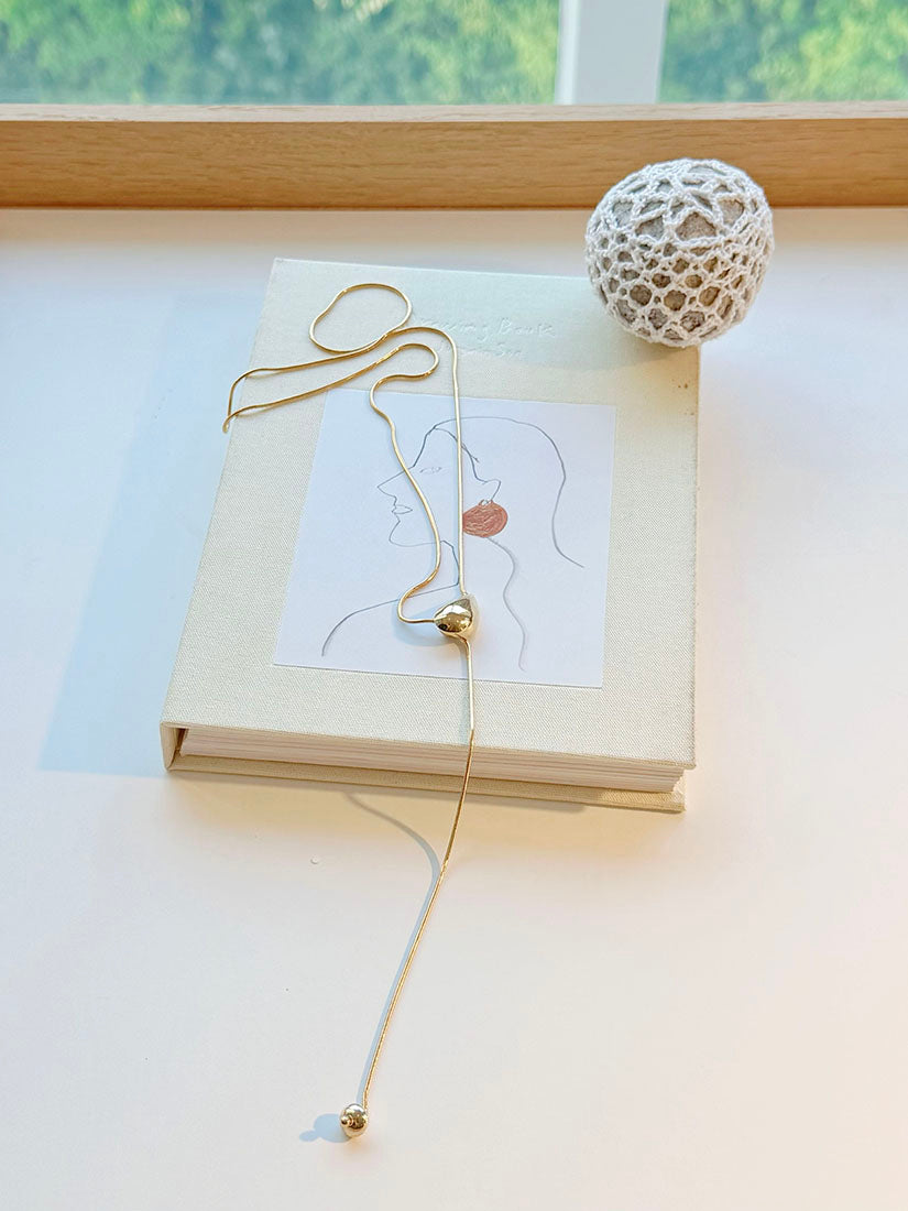 Fluid contour Necklace