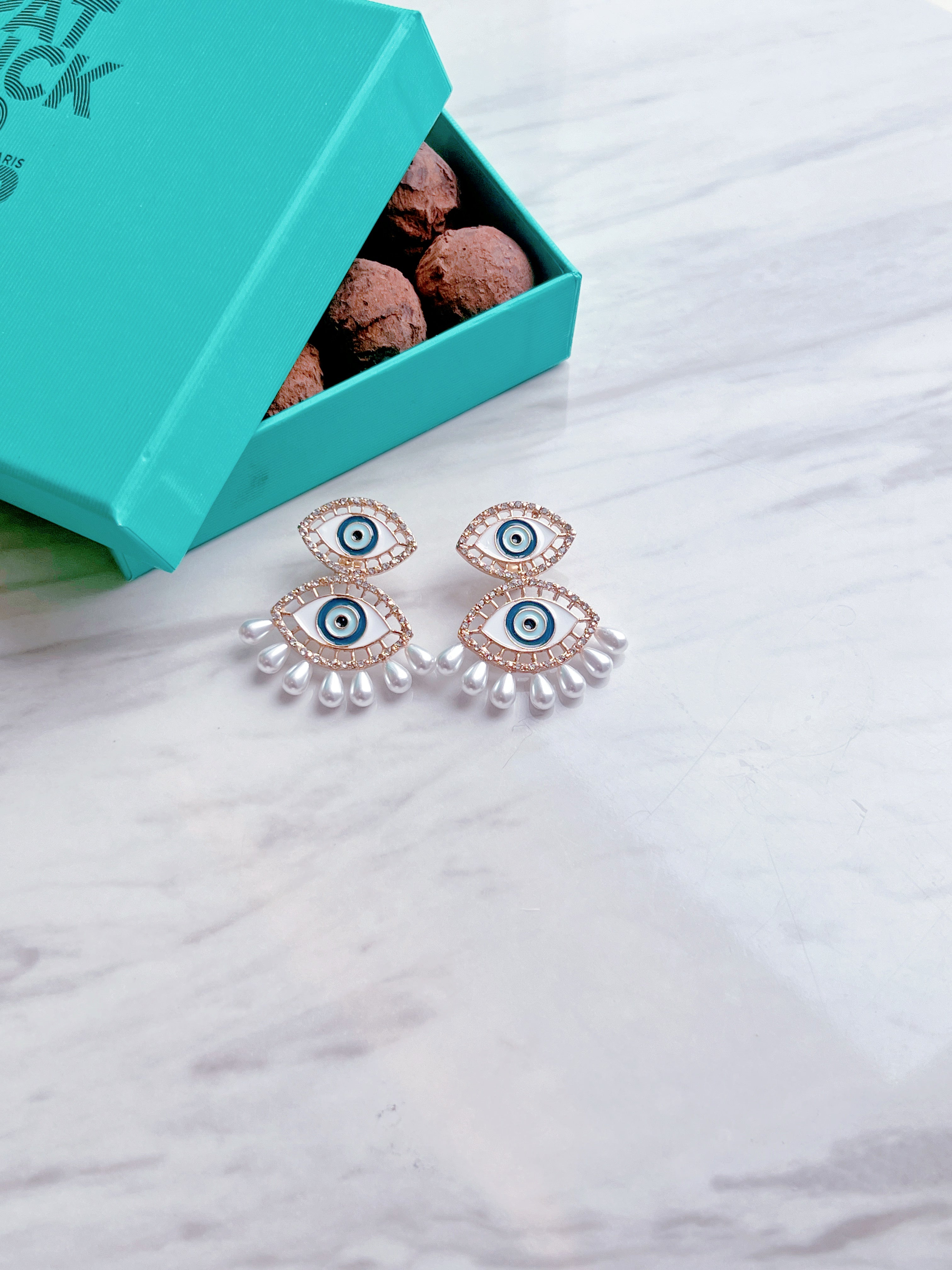 Eye Clip-on Earrings