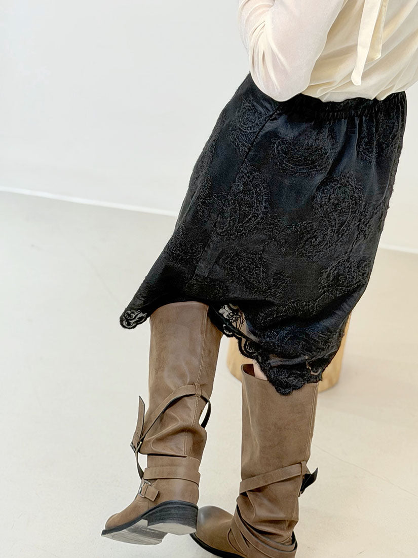 Paisley Embroidered Scalloped Hem Skirt (2 Colours)