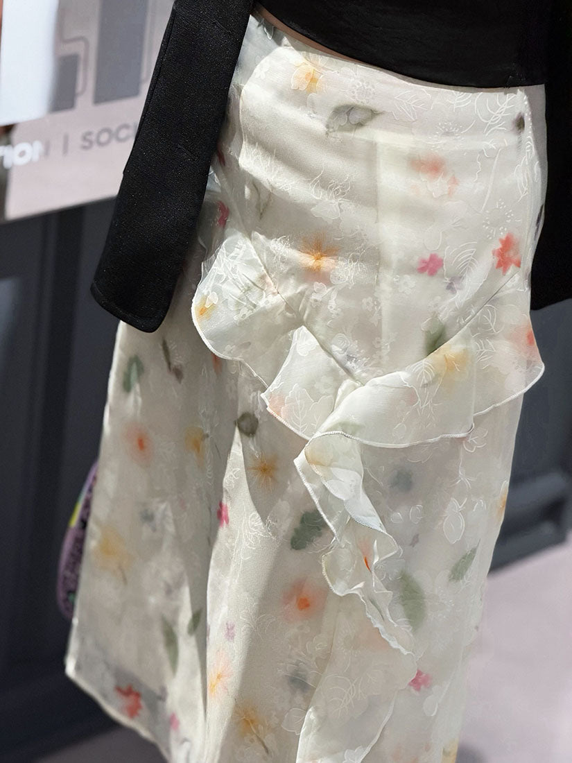 Ruffle Detailed Floral Skirt