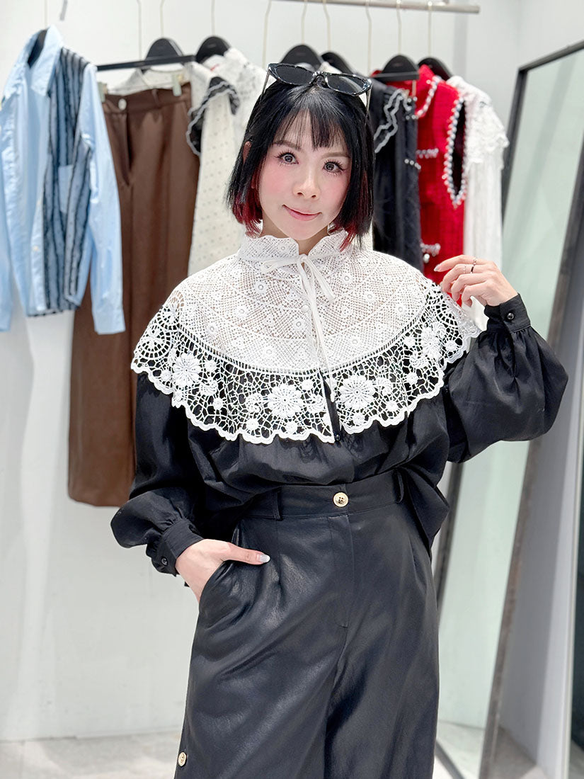 Lace Collar Ruffle Blouse (2 Colours)