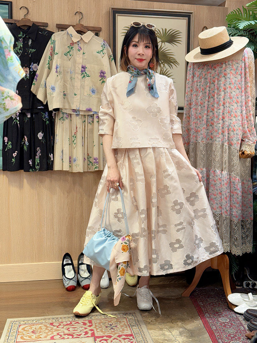 Flower Jacquard Flare Skirt (2 Colours)