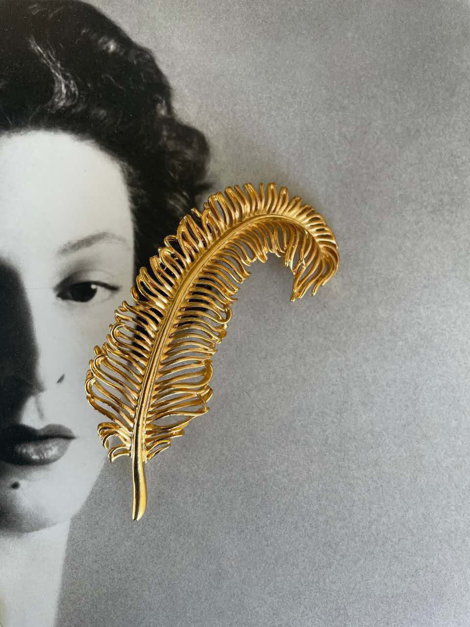 Vintage Gold Feather  Brooch