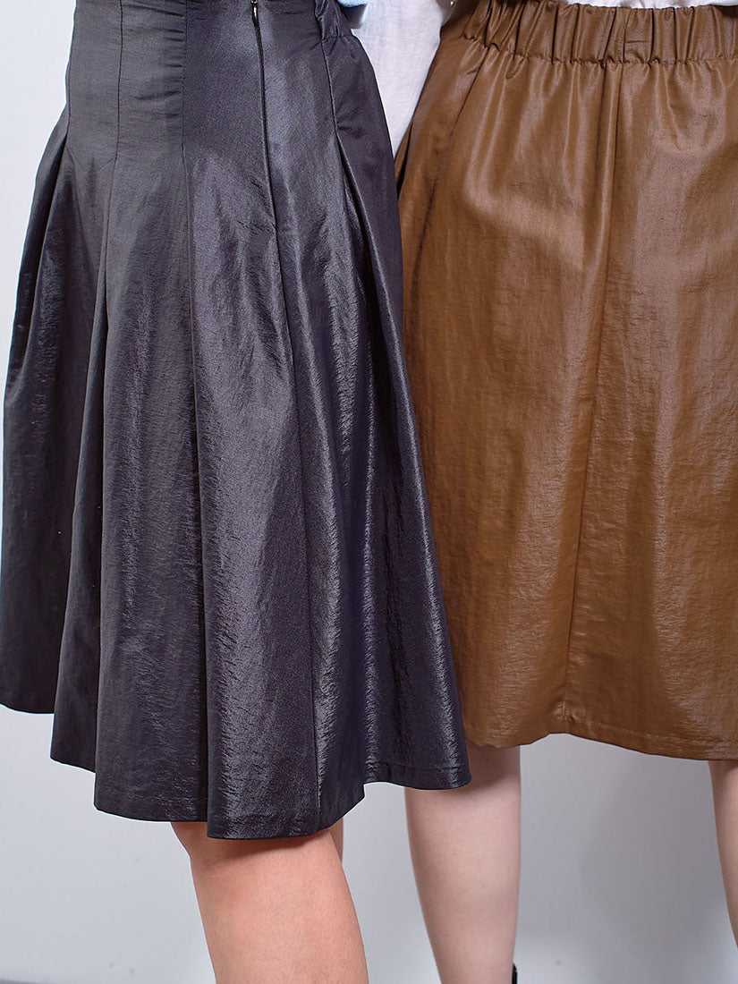 Leather Look Pleated Skirt (2 Colours)