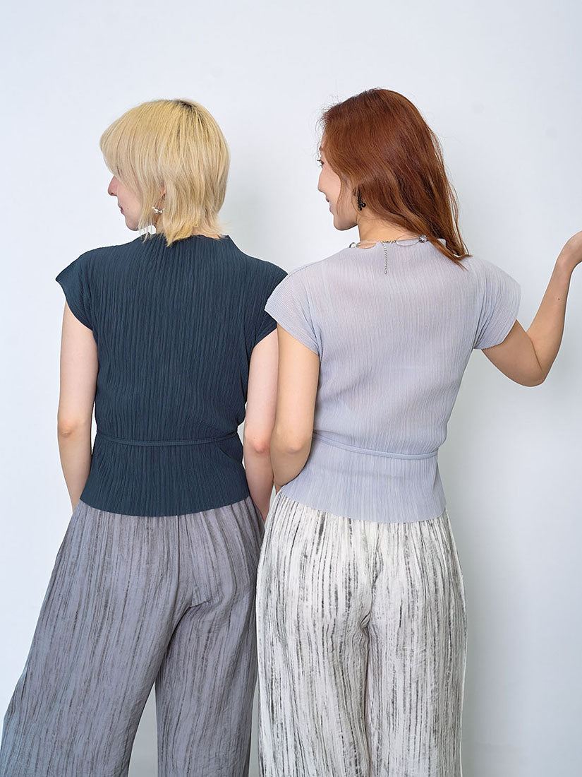 Belted Wrinkle Pleat Mock Neck Top (2 Colours)