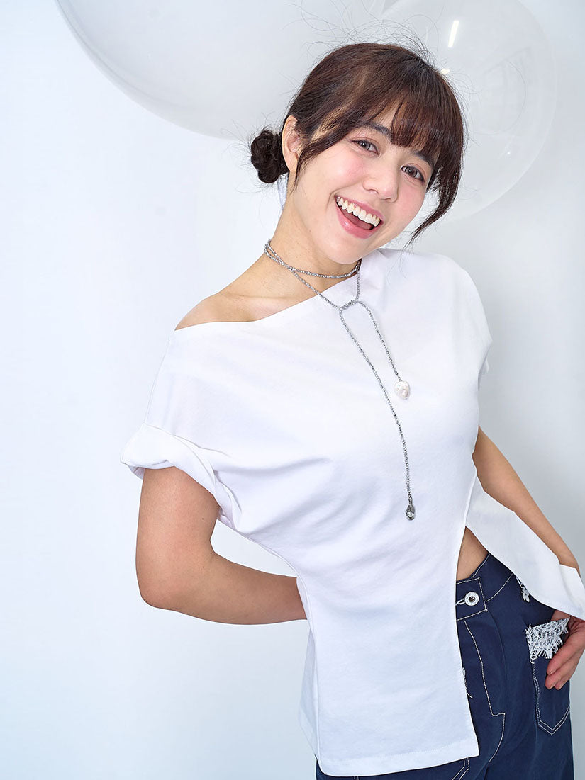 Boat Neck Middle Slit Top (2 Colours)