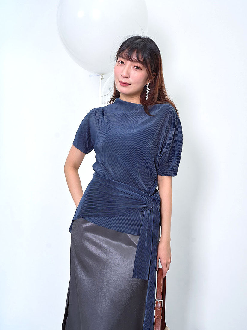 Pleats Mock Neck Top With Scarf (2 Colours)
