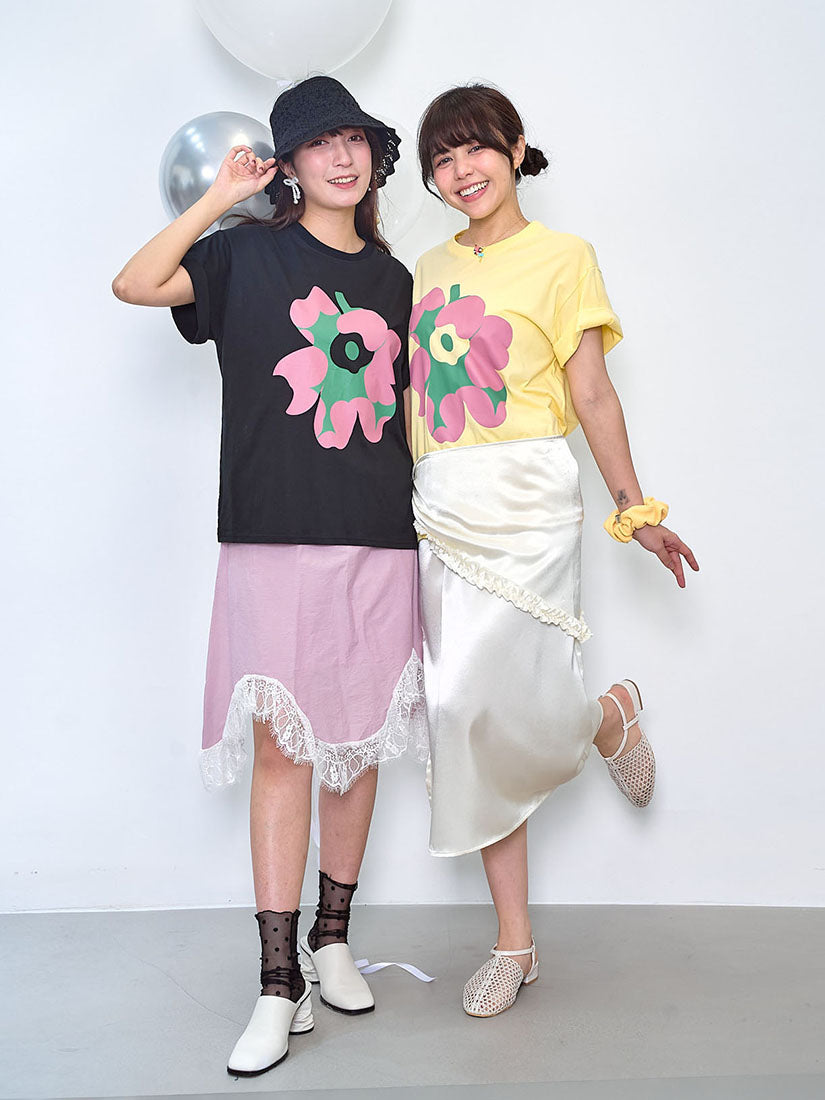 Flower Printed Tee (2 Colours)