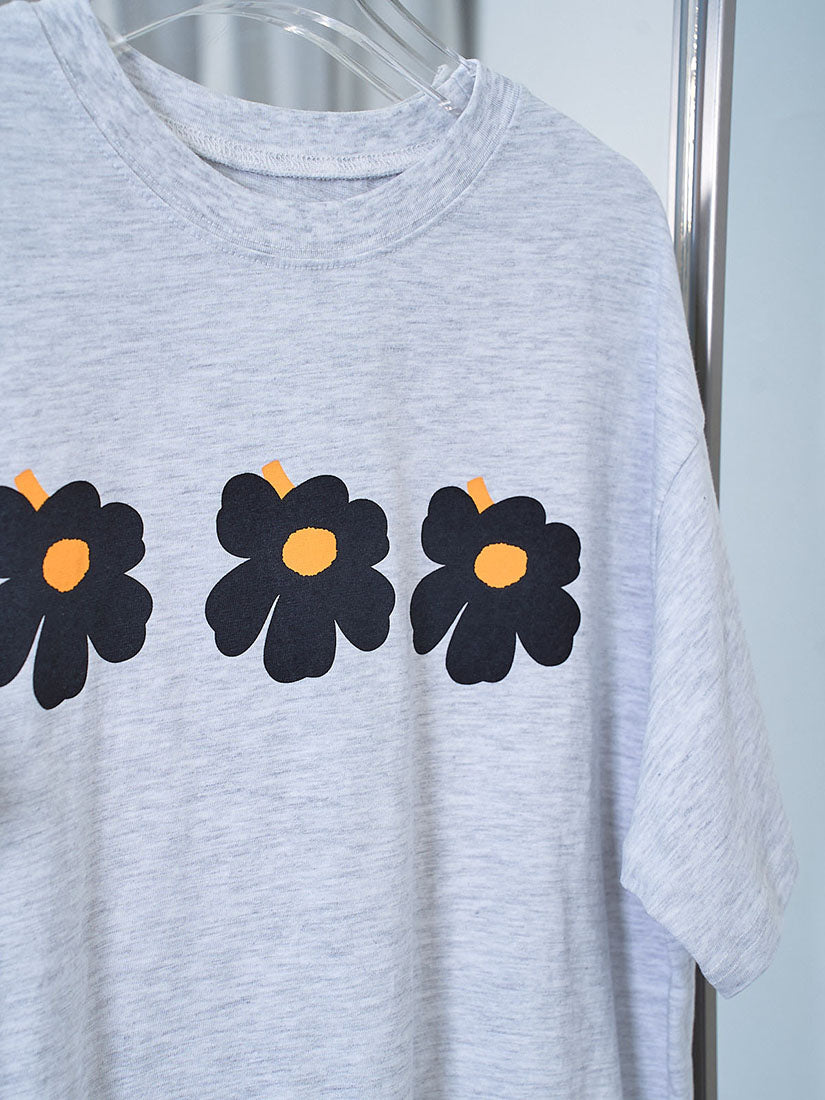 Unikko Flower Printed Tee (2 Colours)