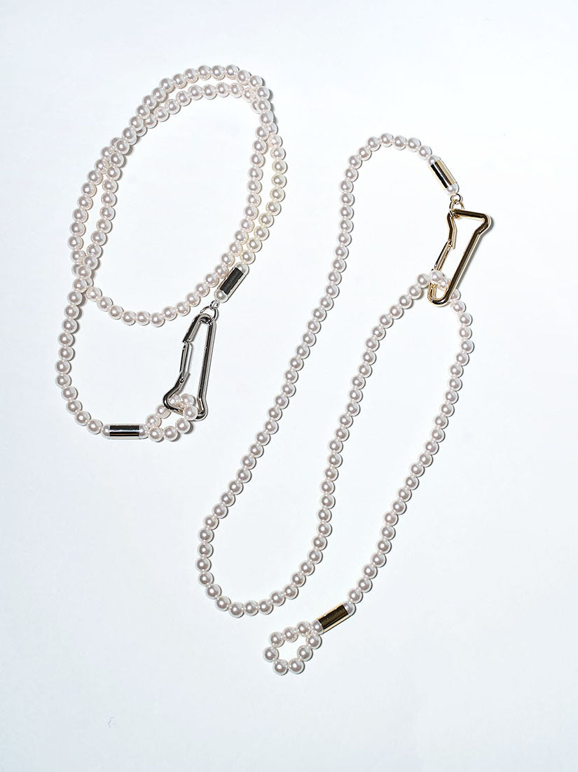 Clasped Pearls Necklace (2 Colours)