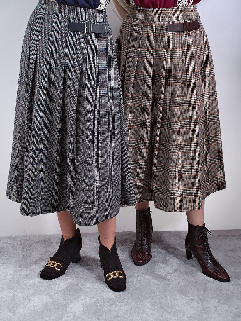 Half Belted Houndstooth Check Skirt (2 Colours)