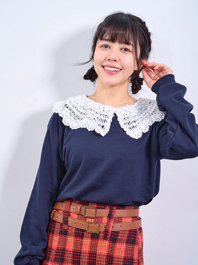 Contrast Crochet Collar Sweatshirt (2 Colours)