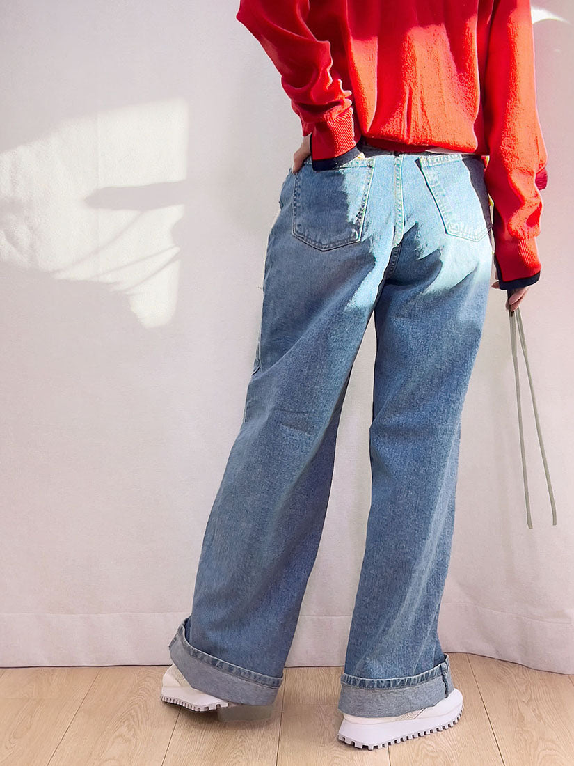 Contrasting Back Pockets Jeans